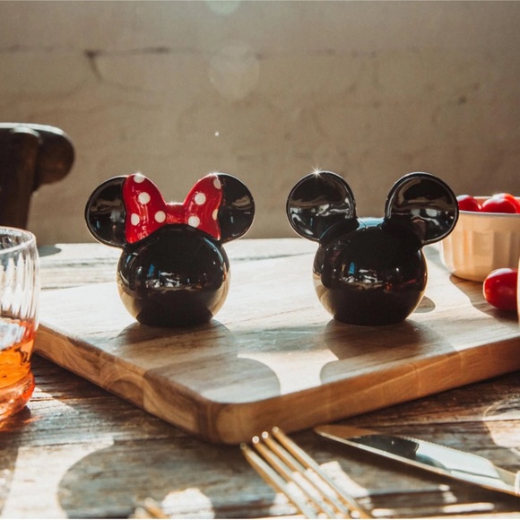 Other - Disney Mickey and Minnie Mouse Ceramic Salt and Pepper Shakers | Set of 2